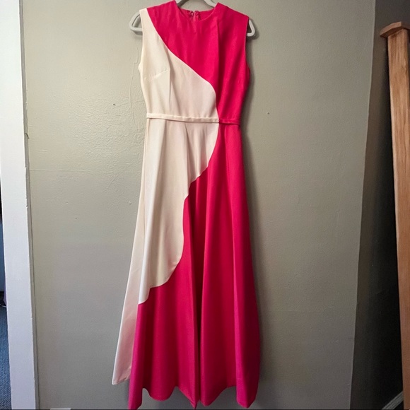 Unique Handsewn Vintage Gown - Picture 7 of 9